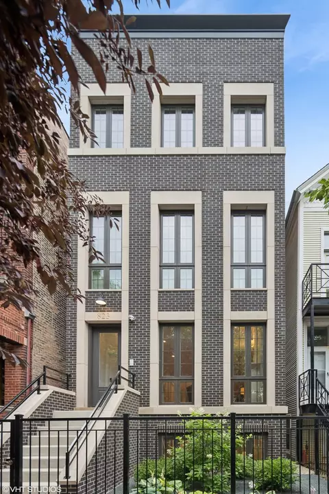 823 W George St #1, Chicago, IL 60657