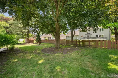 2050 Alschuler Dr, Aurora, IL 60506 photo 27