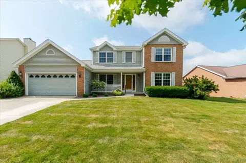 5 Chiswick Cir, Bloomington, IL 61704