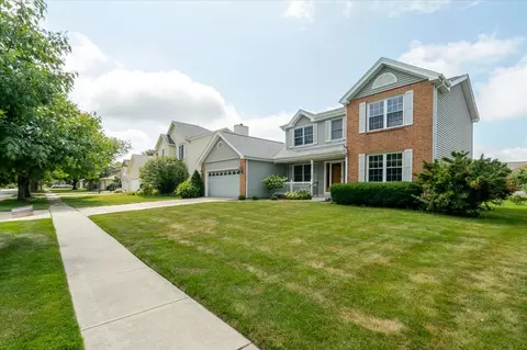Exterior - 5 Chiswick Cir, Bloomington, IL 61704 photo 3 of 9