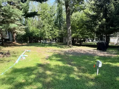 21-208 Woodhaven Lks, Sublette, IL 61367