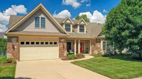 1108 Independence Ave, Elburn, IL 60119