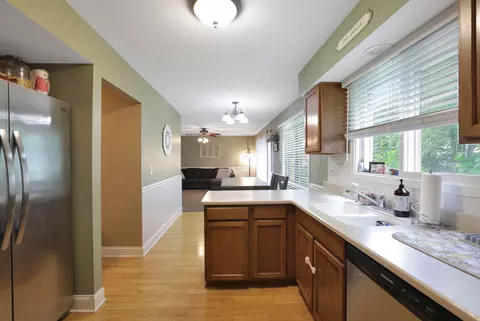 710 Cimarron Dr, Cary, IL 60013 photo 18