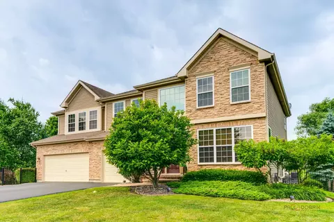 1174 Pine Tree Ct, Lake Villa, IL 60046
