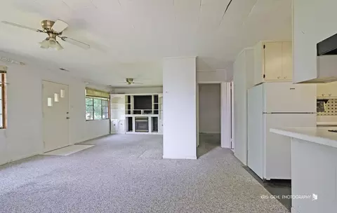Living - 143 Eagle Point Rd, Fox Lake, IL 60020 photo 2 of 5