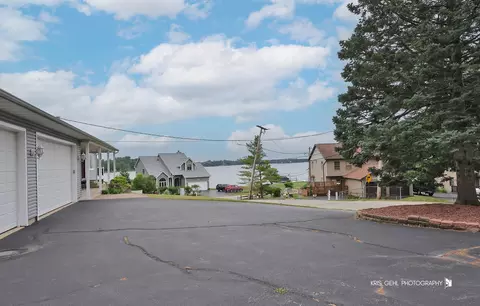 Exterior - 143 Eagle Point Rd, Fox Lake, IL 60020 photo 4 of 4