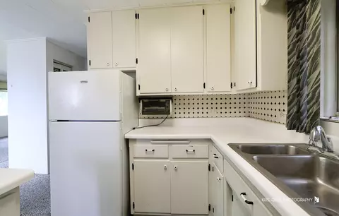 Kitchen - 143 Eagle Point Rd, Fox Lake, IL 60020 photo 3 of 3