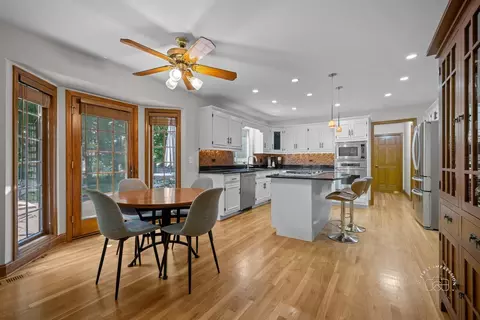 2337 Keim Rd, Naperville, IL 60565 photo 10