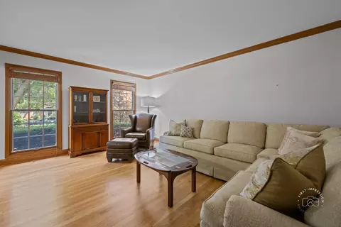 2337 Keim Rd, Naperville, IL 60565 photo 5