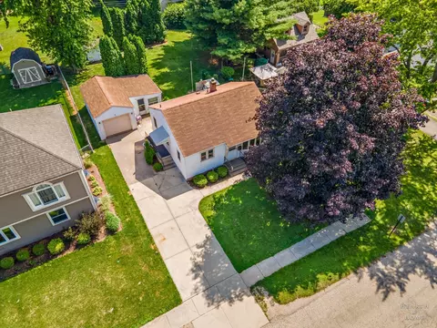 View/Area - 3715 Maple Ave, Mchenry, IL 60050 photo 1 of 3