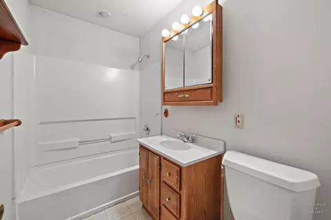 Bath - 3715 Maple Ave, Mchenry, IL 60050 photo 1 of 1