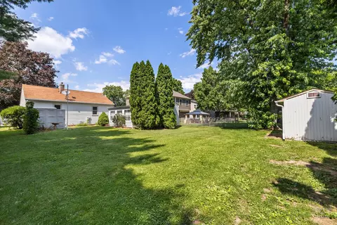 Exterior - 3715 Maple Ave, Mchenry, IL 60050 photo 5 of 5