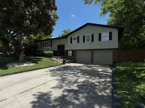 400 N Cottage Ave, Normal, IL 61761 photo 2
