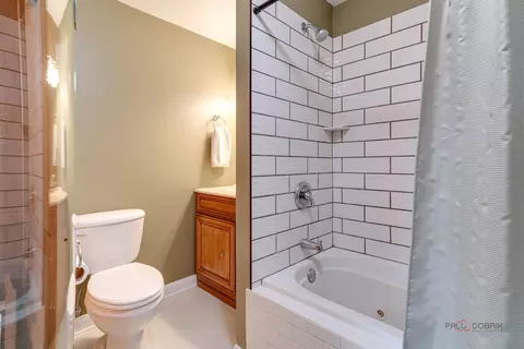 Bath - 24 Hickory Rd, Oakwood Hills, IL 60013 photo 5 of 5