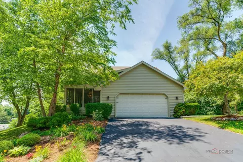 Exterior - 24 Hickory Rd, Oakwood Hills, IL 60013 photo 9 of 9