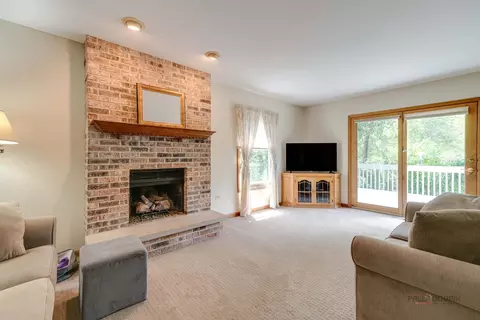 Living - 24 Hickory Rd, Oakwood Hills, IL 60013 photo 1 of 5