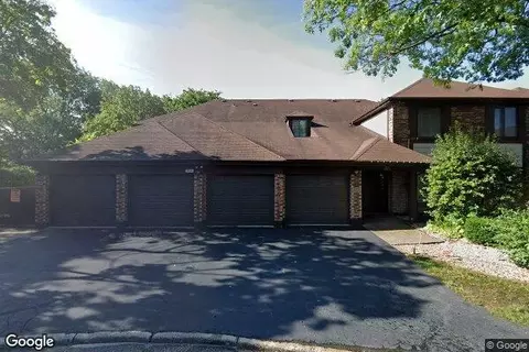 3241 184th St #2B, Homewood, IL 60430