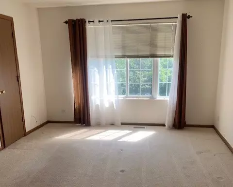Bedroom - 2235 Dawson Ln, Algonquin, IL 60102 photo 1 of 2