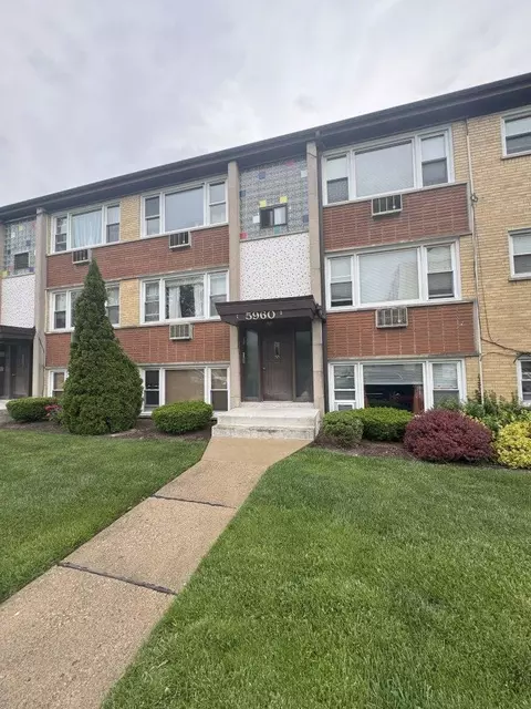 5960 N Odell Ave #1C, Chicago, IL 60631
