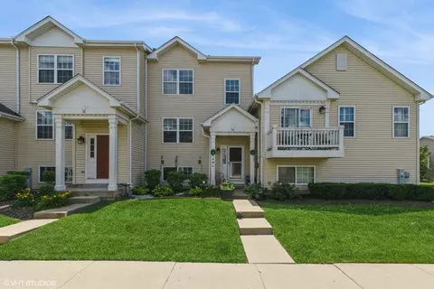 54 W Big Horn Dr, Hainesville, IL 60073