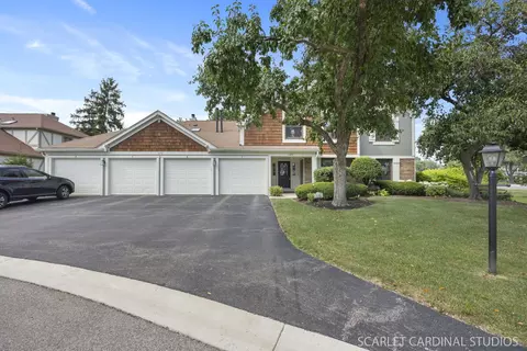 1675 Grosvenor Cir #D, Wheaton, IL 60189