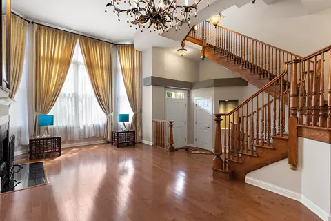 Living - Undisclosed, Glenview, IL 60026 photo 1 of 5