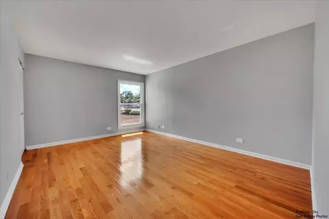 1718 Ardwick Dr, Hoffman Estates, IL 60169 photo 8