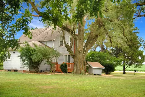 Exterior - 2840 W Ziebarth Rd, Normal, IL 61761 photo 6 of 9