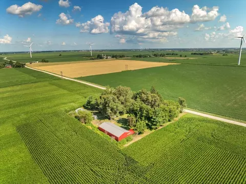 View/Area - 2840 W Ziebarth Rd, Normal, IL 61761 photo 4 of 4