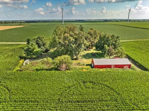 Exterior - 2840 W Ziebarth Rd, Normal, IL 61761 photo 9 of 9