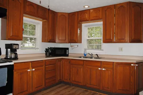 Kitchen - 2840 W Ziebarth Rd, Normal, IL 61761 photo 2 of 3