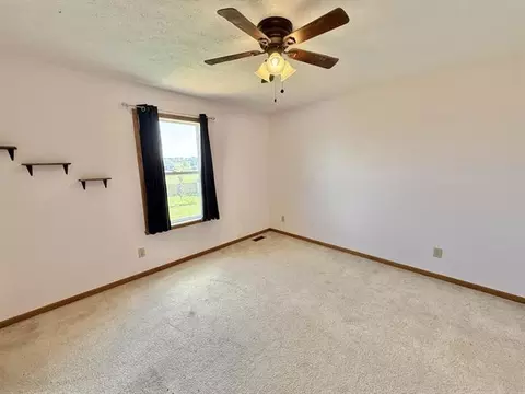 388 Red Fox Dr, Davis Junction, IL 61020 photo 32