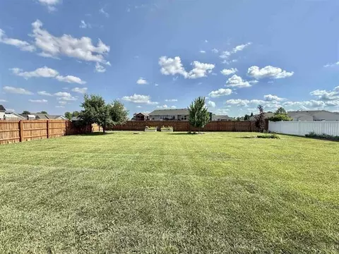388 Red Fox Dr, Davis Junction, IL 61020 photo 3