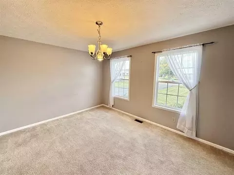 388 Red Fox Dr, Davis Junction, IL 61020 photo 15