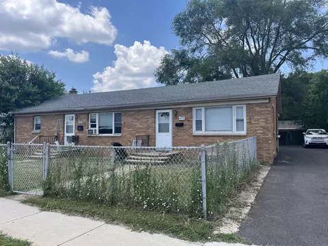 404-408 N Farnsworth Ave, Aurora, IL 60505