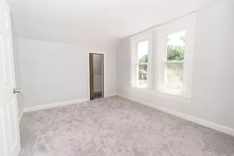 Bedroom - 328 Silver St, Elgin, IL 60123 photo 3 of 4