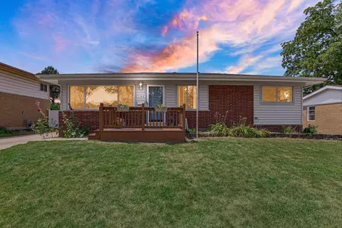 140 Mildred Ln, Chicago Heights, IL 60411