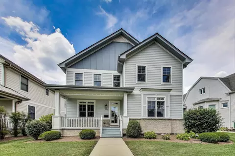 258 N Maple Ave, Elmhurst, IL 60126