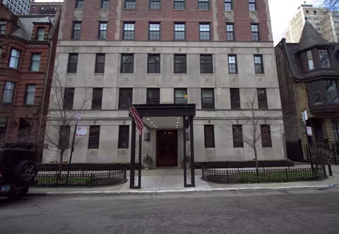 Undisclosed, Chicago, IL 60611