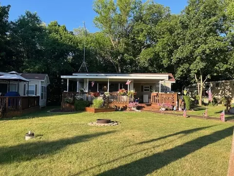 2795 E 28th Lot 52 Rd, Seneca, IL 61360 photo 4