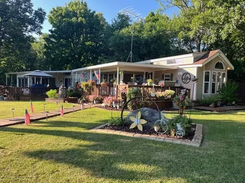 2795 E 28th Lot 52 Rd, Seneca, IL 61360