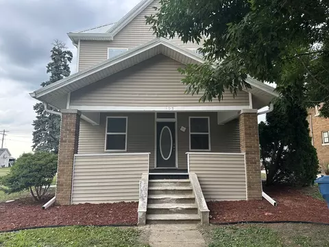 103 Harrison St, Stanford, IL 61774