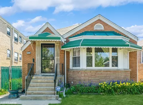 5547 N California Ave, Chicago, IL 60625