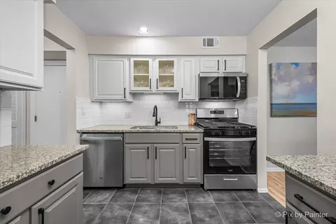 5200 Carriageway Dr #211, Rolling Meadows, IL 60008 photo 7
