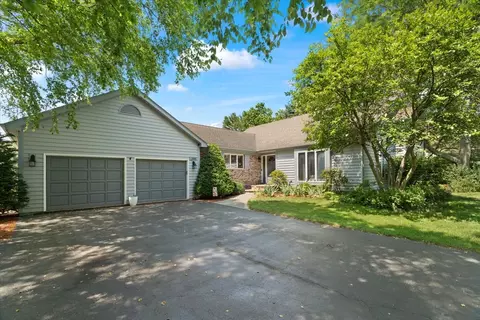 344 Prairie Ave, Winthrop Harbor, IL 60096