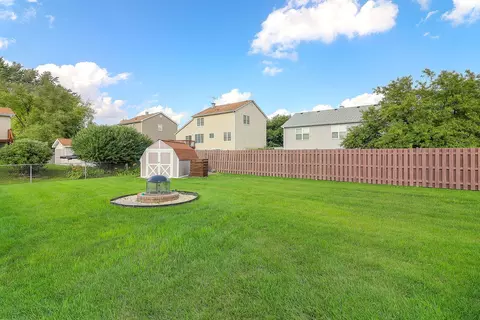 Exterior - 825 Prairie Ave, Bartlett, IL 60103 photo 3 of 3