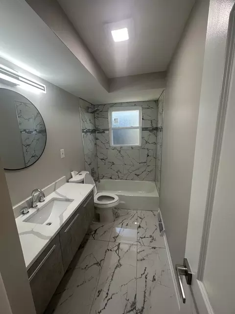 Bath - 933 E 142nd St, Dolton, IL 60419 photo 1 of 2