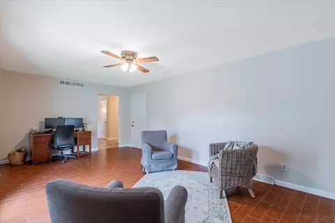 107 S Regency Dr, Bloomington, IL 61701 photo 16