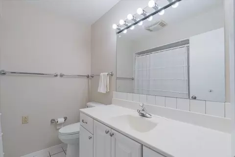 107 S Regency Dr, Bloomington, IL 61701 photo 25