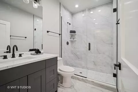 Bath - 3701 Knollwood Ln, Glenview, IL 60025 photo 1 of 6